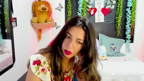 Snapshot of queen_natttyy chatting on March 5, 3:13 am queen_natttyy online show from March 5, 3:13 am
