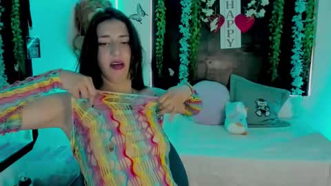 Snapshot of queen_natttyy chatting on March 5, 3:19 pm queen_natttyy online show from March 5, 3:19 pm