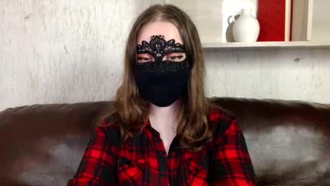 Snapshot of queen_nora chatting on May 6, 10:04 pm Nora online show from May 6, 10:04 pm