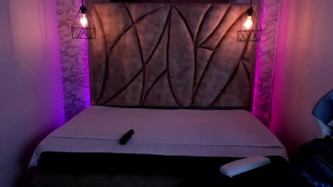   online show from January 16, 11:37 am