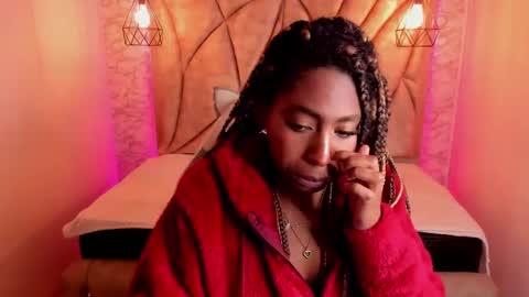   online show from February 11, 3:18 pm