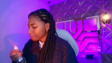   online show from April 28, 12:32 pm