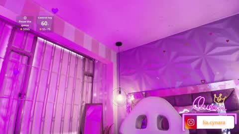 Snapshot of queen_perla_ chatting on May 15, 12:01 pm online show from May 15, 12:01 pm