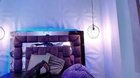 Snapshot of queen_perla_ chatting on June 26, 12:20 pm online show from June 26, 12:20 pm