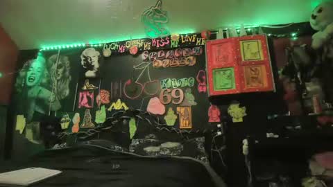Snapshot of queen_splashh_420 chatting on July 5, 6:31 am Queen Splashh420 online show from July 5, 6:31 am