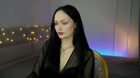 Snapshot of queenaliss chatting on May 23, 6:51 am Your world and the universe Aliss online show from May 23, 6:51 am