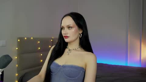 Snapshot of queenaliss chatting on July 9, 8:07 am Your world and the universe Aliss online show from July 9, 8:07 am