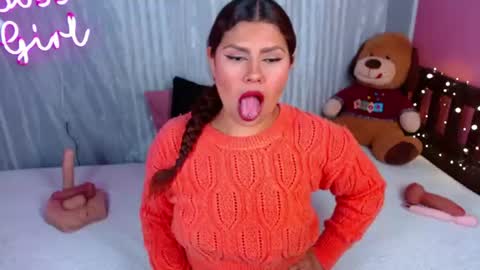 Queenamazon  online show from June 29, 5:46 am