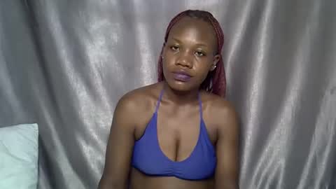Snapshot of queenbest chatting on March 25, 11:00 pm Cindy Melahnin online show from March 25, 11:00 pm