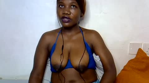 Snapshot of queenbest chatting on July 8, 2:54 pm Cindy Melahnin online show from July 8, 2:54 pm