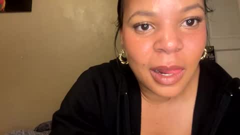 Snapshot of queencreolexo chatting on December 16, 12:15 am queencreolexo online show from December 16, 12:15 am