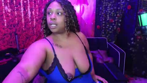 Queen Cherise Roze online show from March 18, 11:41 pm