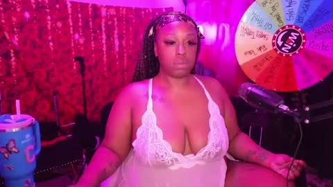 Queen Cherise Roze online show from May 26, 4:58 pm
