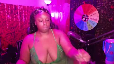 Queen Cherise Roze online show from May 28, 5:10 pm