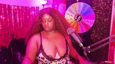 Queen Cherise Roze online show from June 3, 5:51 pm