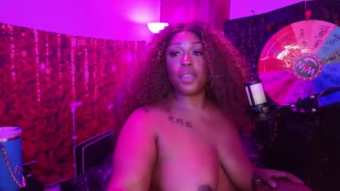 Queen Cherise Roze online show from June 20, 4:04 am
