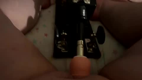 Queen curves online show from February 1, 1:34 am