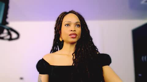 Snapshot of queendom_ing chatting on September 19, 12:23 am Sweet Goddess online show from September 19, 12:23 am