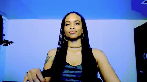 Snapshot of queendom_ing chatting on October 12, 10:31 pm Sweet Goddess online show from October 12, 10:31 pm