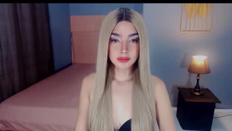 queenemeraldts online show from September 25, 1:31 am