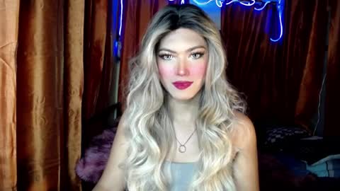 Be my property Sabrina online show from August 1, 9:52 am
