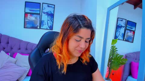 Snapshot of queengrett chatting on January 24, 7:18 pm Queen online show from January 24, 7:18 pm