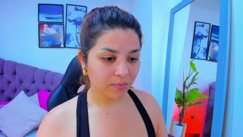 Snapshot of queengrett chatting on January 26, 2:19 pm Queen online show from January 26, 2:19 pm