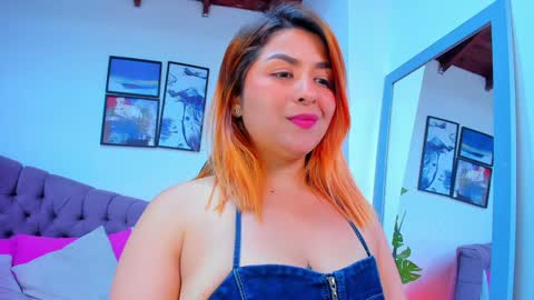 Snapshot of queengrett chatting on February 6, 7:18 pm Queen online show from February 6, 7:18 pm