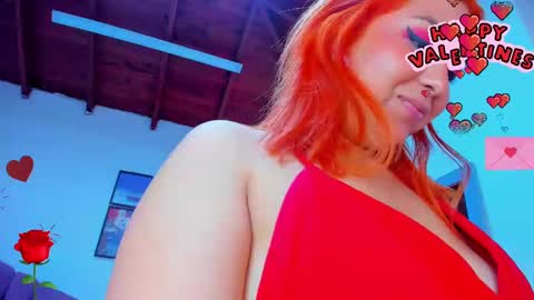 Snapshot of queengrett chatting on February 14, 7:44 pm Queen online show from February 14, 7:44 pm