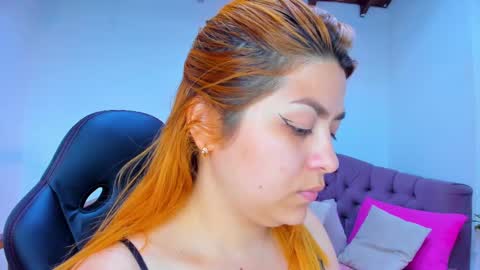 Snapshot of queengrett chatting on September 16, 6:42 pm Queen online show from September 16, 6:42 pm