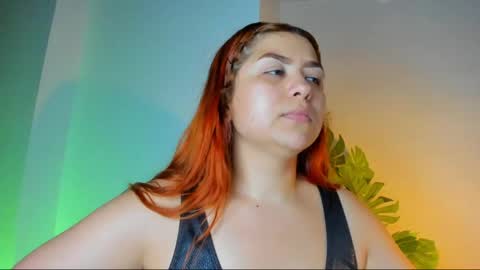Snapshot of queengrett chatting on May 18, 4:24 pm Queen online show from May 18, 4:24 pm