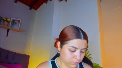 Snapshot of queengrett chatting on May 24, 5:29 pm Queen online show from May 24, 5:29 pm