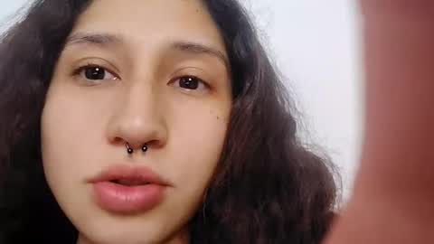 Snapshot of queenjenn__ chatting on May 15, 2:40 am QUEENJEENN online show from May 15, 2:40 am