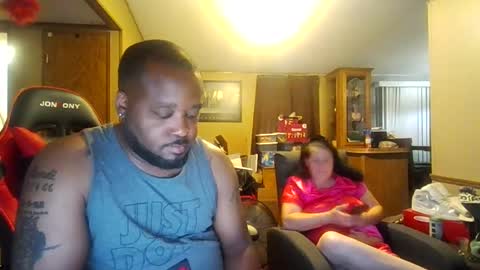 Queen N King Fun Night online show from July 1, 3:52 am