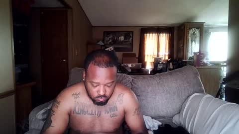 Queen N King Fun Night online show from July 11, 10:11 pm