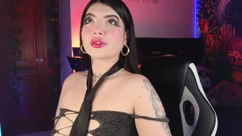 Snapshot of queenlamia chatting on January 11, 6:18 am Taurus online show from January 11, 6:18 am