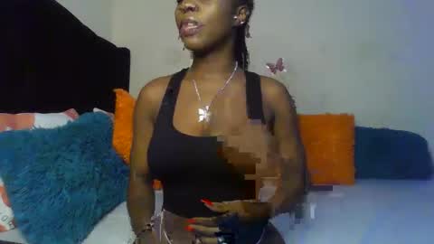queenmavela_ online show from February 15, 7:32 pm