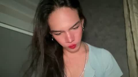 Snapshot of queenn_xxx chatting on June 20, 12:52 pm QUEEN online show from June 20, 12:52 pm