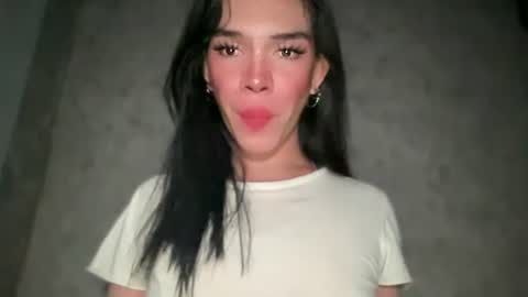 Snapshot of queenn_xxx chatting on June 25, 7:46 am QUEEN online show from June 25, 7:46 am