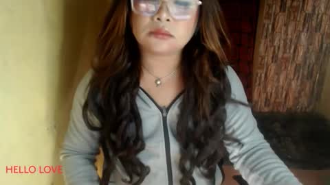 Snapshot of queenofdominant chatting on October 12, 5:28 am kesh online show from October 12, 5:28 am