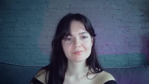 Snapshot of queenofmodels chatting on November 14, 11:20 am QueenOfModels online show from November 14, 11:20 am