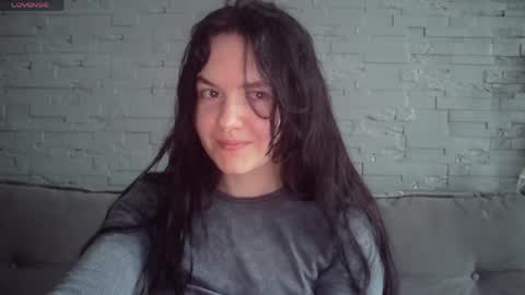 QueenOfModels online show from May 2, 6:07 am