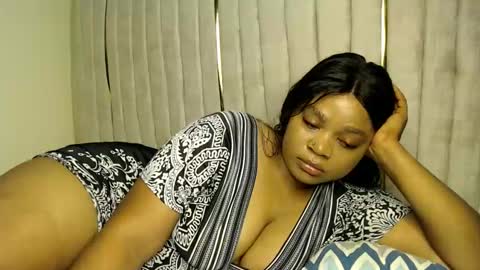 Snapshot of queenofsouls chatting on December 27, 4:47 am . online show from December 27, 4:47 am