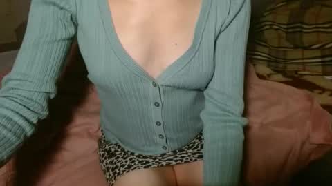 queenoftenderness online show from November 21, 6:50 pm