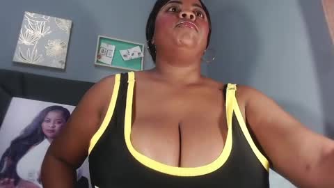 queenrachelbrown online show from April 26, 11:41 am