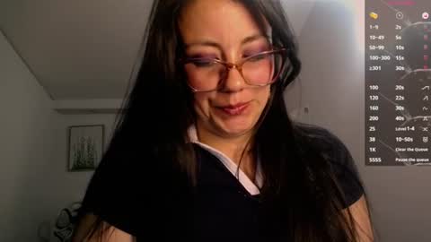 Snapshot of queenrose94 chatting on June 11, 9:13 pm queenrose94 online show from June 11, 9:13 pm