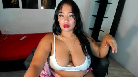 Snapshot of queensquirt31 chatting on August 3, 3:16 am queensquirt31 online show from August 3, 3:16 am