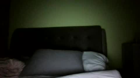 Snapshot of queenstuff chatting on December 16, 9:20 pm queenstuff online show from December 16, 9:20 pm