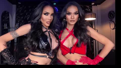 Snapshot of queenvalentinats chatting on February 14, 10:14 pm ValentinaMoone online show from February 14, 10:14 pm