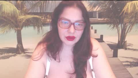 Snapshot of queenxnatasha chatting on February 25, 11:25 pm queenxnatasha online show from February 25, 11:25 pm